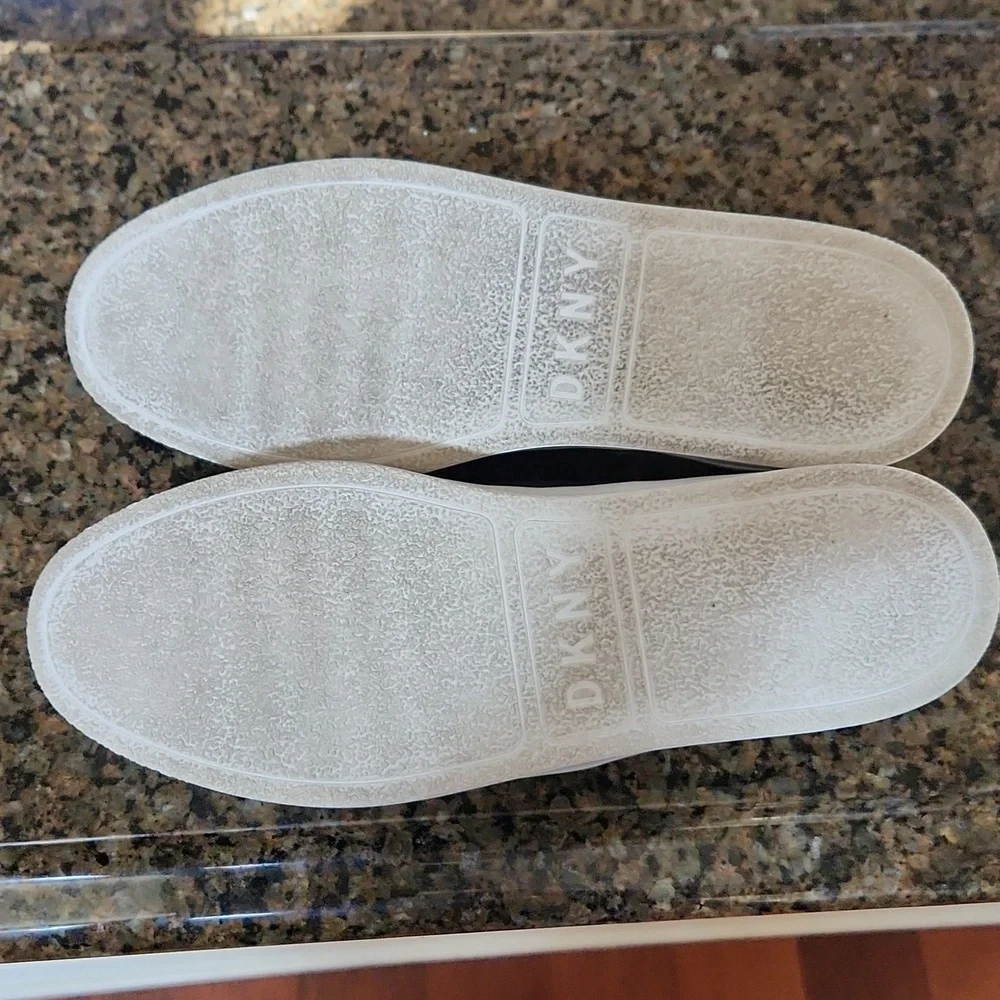 DKNY Slip on Sneakers - Picture 6 of 6